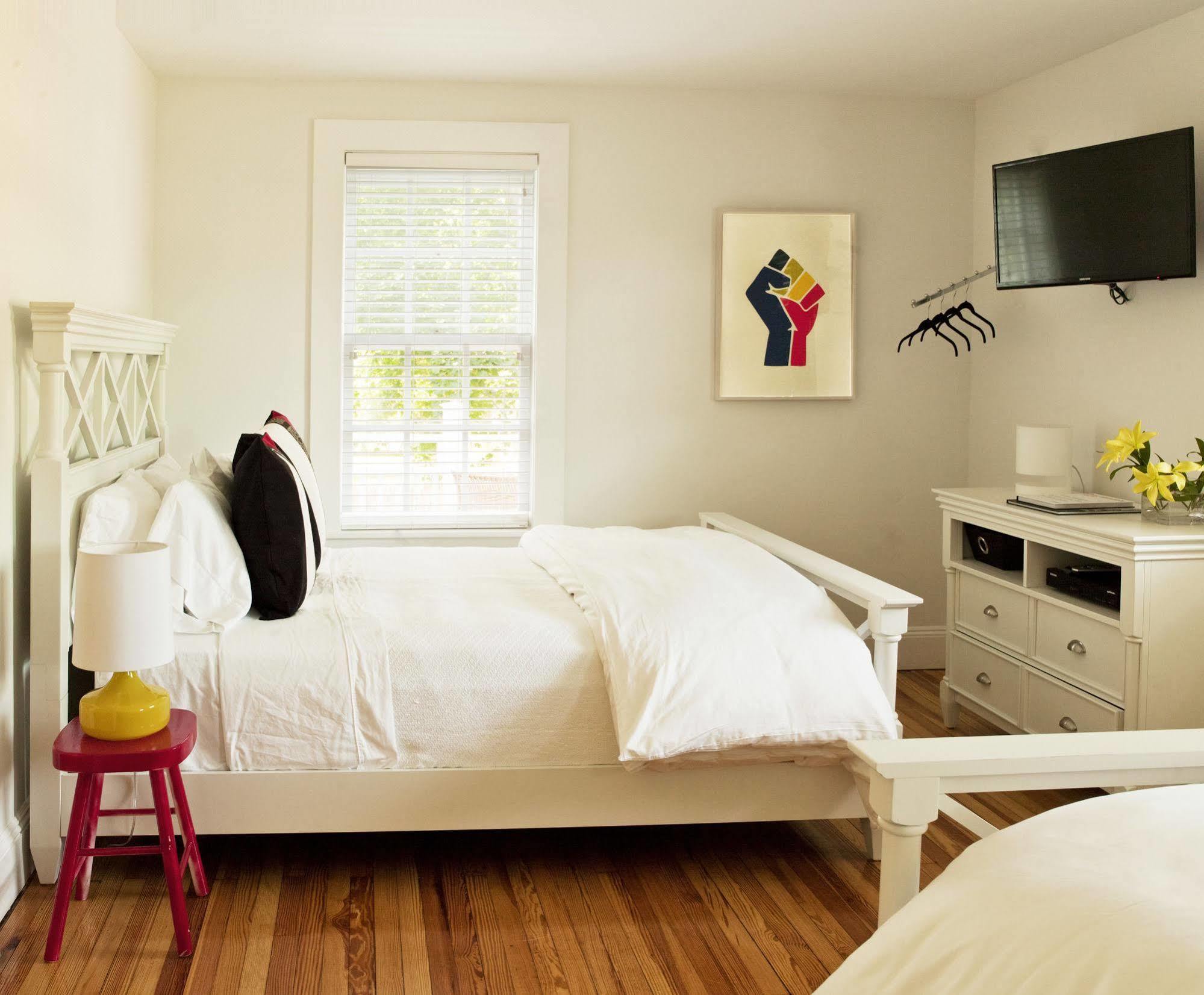 Seven Resort Style Inn Near Beach Shelter Island Heights Exteriör bild