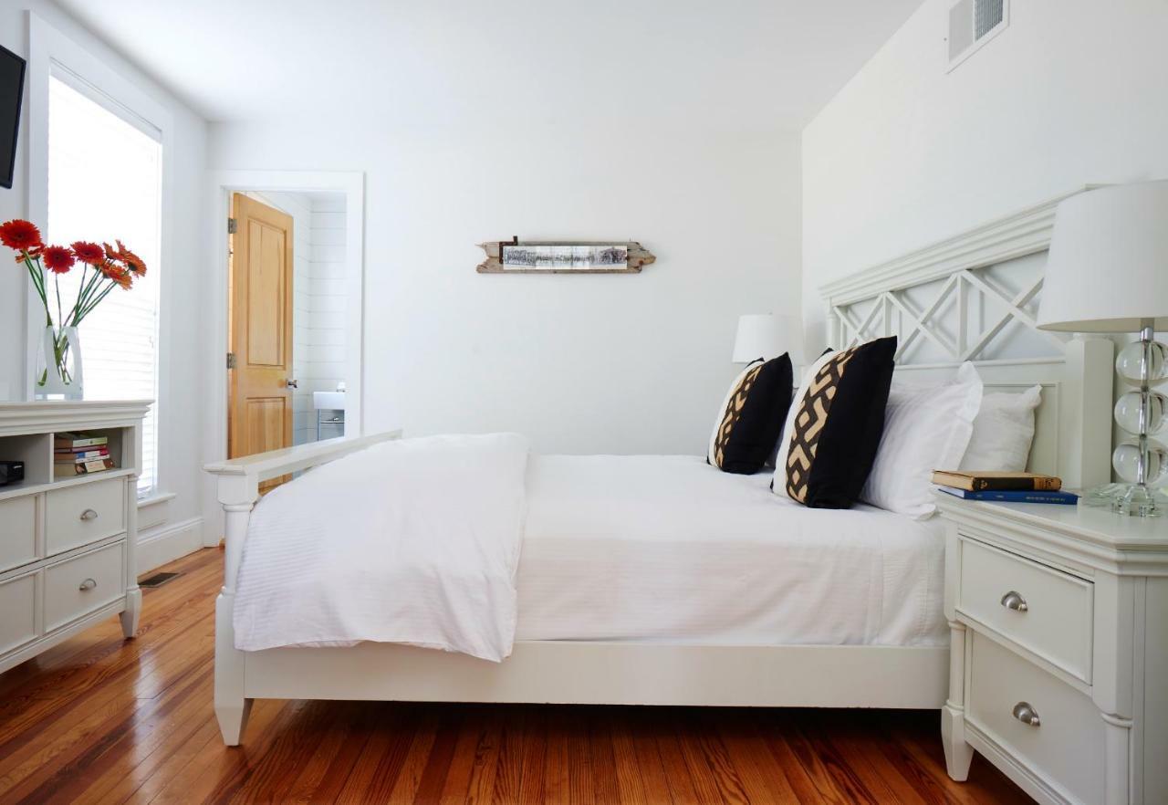 Seven Resort Style Inn Near Beach Shelter Island Heights Exteriör bild